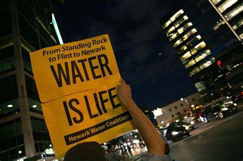 Flint Water Crisis Continues Despite Settlement