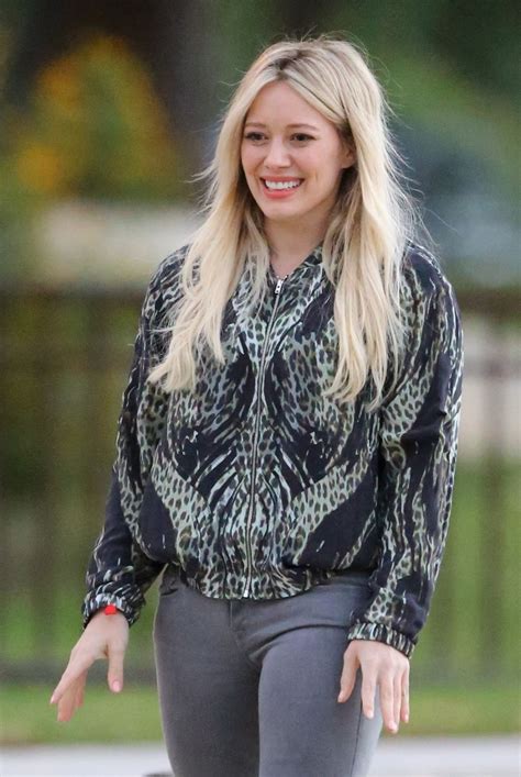 Hilary Duff At Coldwater Canyon Park In Beverly Hills Hawtcelebs