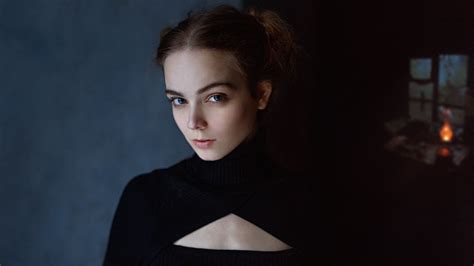 Фото Модель Маша в черном платье By Georgy Chernyadyev