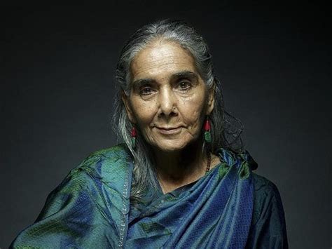 Surekha sikri is an indian theatre, film and television actress. Sonu Sood, Gajraj Rao & Director Amit Sharma Assure Help ...