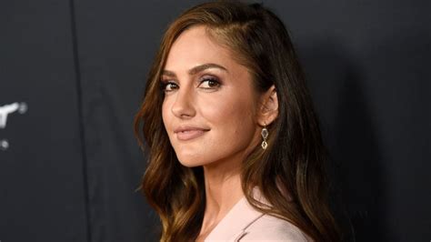 Minka Kelly Memoir Tell Me Everything Coming Out May 2023