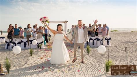 How To Get Married On The Beach In Florida Florida Beach Weddings Destination Weddings