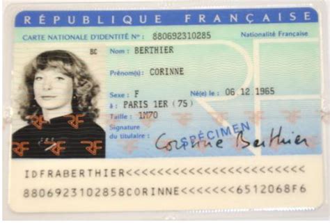 Titres, carte de séjour et documents de circulation pour étranger en france. A partir du 3 février, de nouvelles cartes d'identité ...