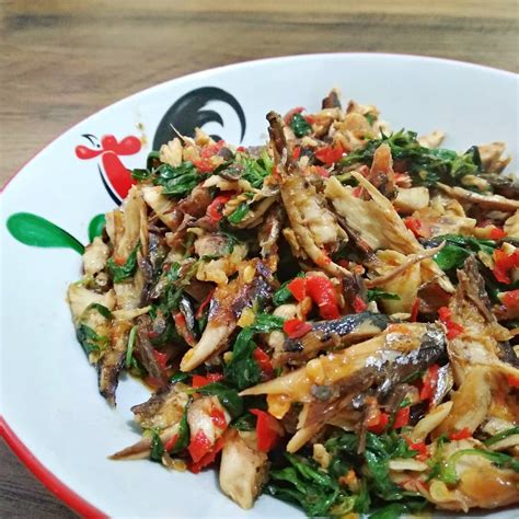 Jun 27, 2021 · resep pesmol ikan mujair. Resep Bumbu Ikan P Sambal Kemangi : 5 Resep Masakan Ikan ...