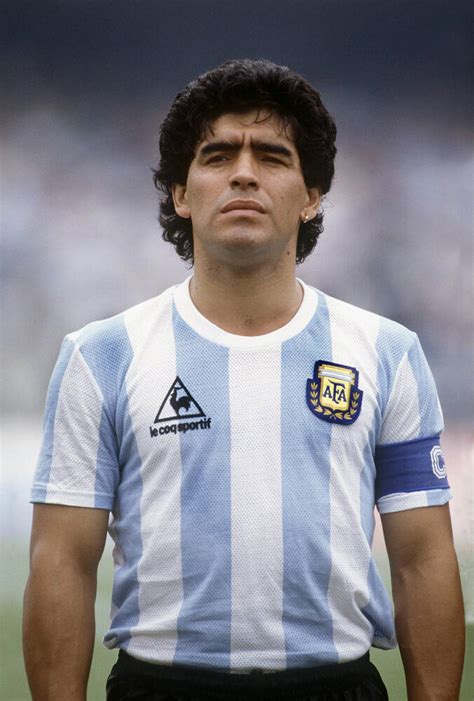 Leopoldo luque in tears after officials search his home and office in buenos. Diego Maradona playing for Argentina in 1986 - Photographic print for sale