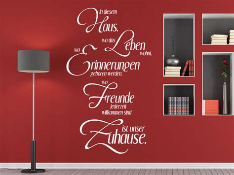 Fördert den zusammenhalt der familie und ist ein außergewöhnliches wand highlight, an dem man nicht vorbeischauen kann. Wandtattoo In diesem Haus werden Erinnerungen geboren