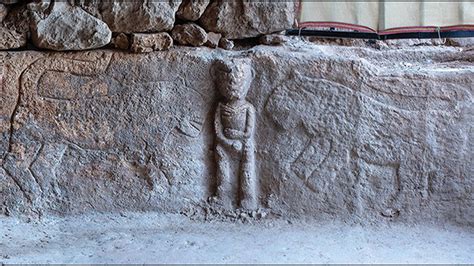 World S Oldest Carving Found And It S A Man Holding His Penis 11 000 Years Ago The Us Sun