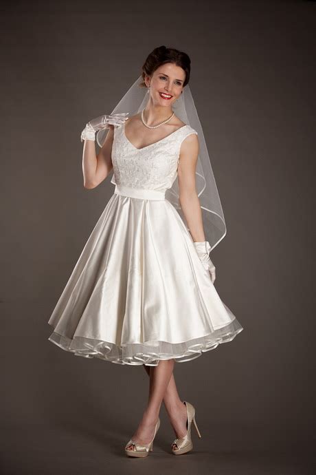 Maybe you would like to learn more about one of these? Petticoat hochzeitskleid