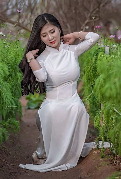 Beautiful Asian Women Vietnamese Traditional Dress Vietnamese Dress