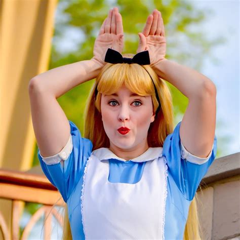 Pin By Kelly On Disney Face Characters Alice Cosplay Disney Face Characters Disney Alice