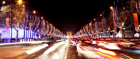 Champs Elysées Illuminationsparis©wikimediacommons Un Guide à Paris
