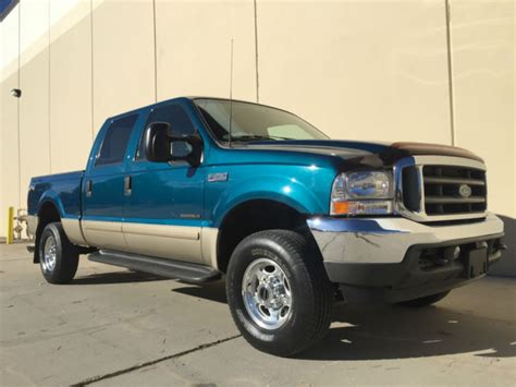 1 Owner 2001 Ford F250 Lariat Crew Shortbed 4x4 73 Powerstroke Turbo