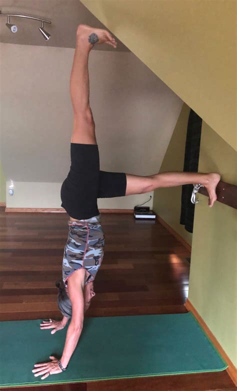 Sequence For Adho Mukha Vrksasana Right To Joy