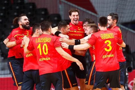 Spain Celebrate 4th Olympic Bronze Handball Planet