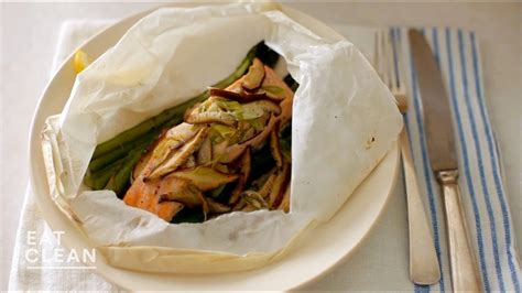 Cook the mushrooms for 4 to 5 minutes or until they have cooked down, add the tomato and season a bit more with salt and allow it to cook for a couple minutes. Salmon, Asparagus and Shiitake Mushrooms Steamed in ...