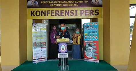 Daftar blt umkm online untuk dapat rp 2,4 juta. Daftar 7 Pasien Positif Covid-19 di Gorontalo yang Masih ...