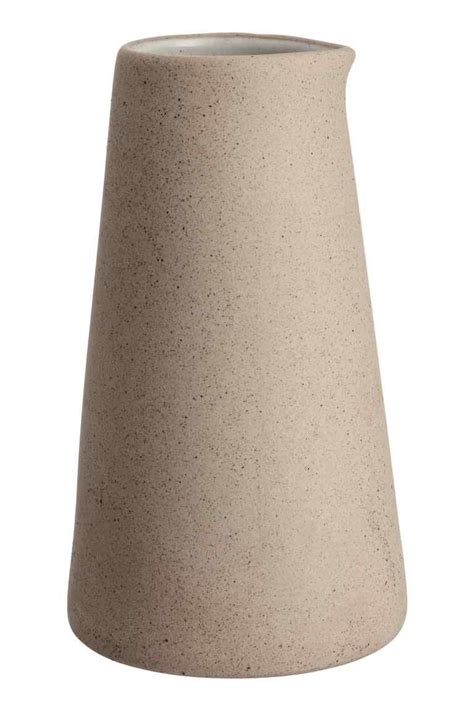 Er staan 6159 ceramic vase beige te koop op etsy, en gemiddeld. Stoneware Pitcher | Stoneware, Milk jug, H&m home