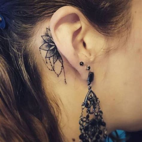 Tatouage derrière l oreille mandala idées de tatouages derrière loreille jolis et discrets
