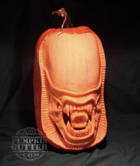 Aliens And Predators Pumpkin Carving Alien Pumpkin Amazing Pumpkin