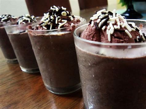 Ilustrasi gambar minuman oreo milkshake segar. Resep: Segarnya Buka Puasa Dengan Es Milo Oreo - HoLiDay
