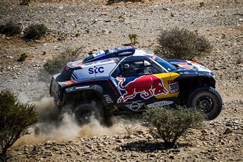 Desert #offroad racing #dakar2021 not endorsed or affiliated with #aso #rallyraid organizer. Carlos Sainz comienza con el pie derecho en la primera ...