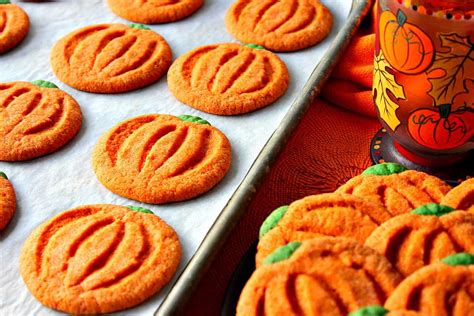 Pumpkin Shaped Sugar Cookies Are Easy Cute And Delicious