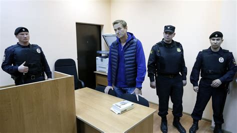 Seconds After Release From Jail Russia Arrests Aleksei Navalny Again