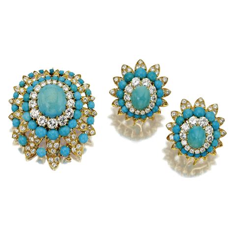 TURQUOISE AND DIAMOND BROOCH AND MATCHING EARCLIPS VAN CLEEF ARPELS