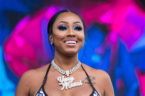 City Girls Singer Yung Miami Confirms Shes Pregnant