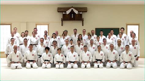 Diversen aikido hakama's in de aanbieding! Aikido students on the mat at Genyokan Dojo - Yelp
