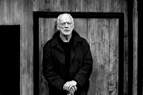 David Gilmour announces first album in 9 years, "Luck & Strange