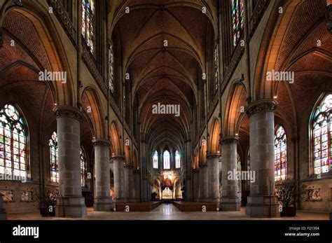 Linzer Mariendom Hi Res Stock Photography And Images Alamy