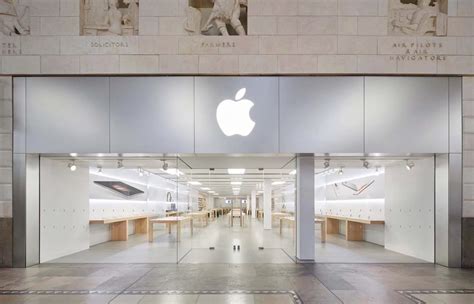 Looking for the best macbook laptops on the market? Bluewater Apple Store reopening March 24 after 9-month ...