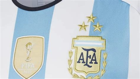 en minutos se agotó la nueva camiseta de la selección argentina con las tres estrellas