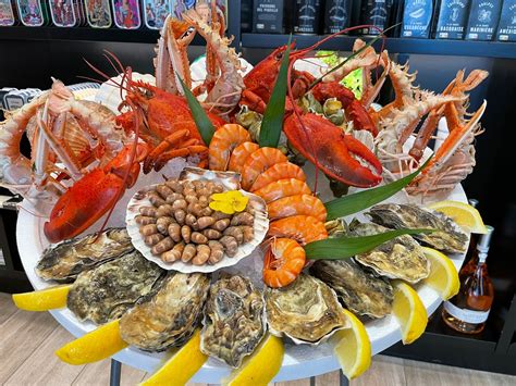 Plateau De Fruits De Mer Quatre Personnes — The Fish Club