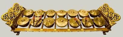 Biasanya hasapi digunakan sebagai pengiring acara pernikahan. Artikel Fungsi Bonang Alat Musik Tradisional - Cinta Indonesia
