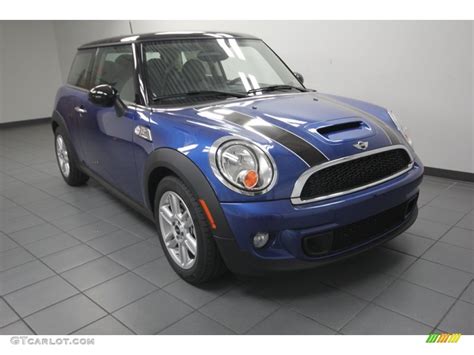 2013 Lightning Blue Metallic Mini Cooper S Hardtop 82925284 Photo 2