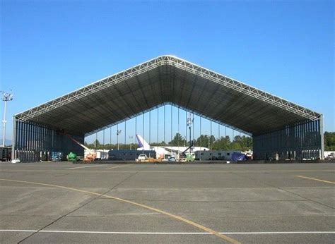 Dip Galvanized Steel Aircraft Hangar Buildings Durable Bespoken Design