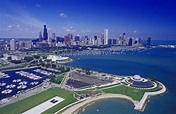 chicago-skyline-2 - Illinois Pictures - Illinois - HISTORY.com