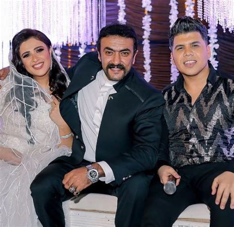 Jun 21, 2021 · ياسمين عبدالعزيز وأحمد العوضي راندا رضا حرصت النجمة ياسمين عبدالعزيز على مشاركة جمهورها مقطع فيديو يجمعها مع زوجها أحمد العوضي، عبر صفحتها الشخصية على موقع التواصل الاجتماعي إنستجرام. ياسمين عبد العزيز وأحمد العوضى بملابس الزفاف فى كواليس ...