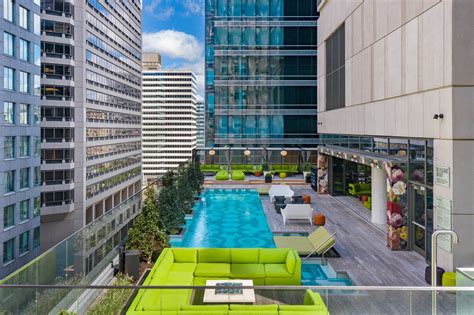 Hotel With Outdoor Pool W Philadelphia