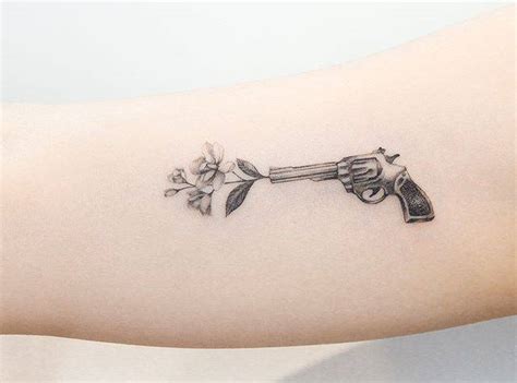 Flower Gun Tattoo Detail