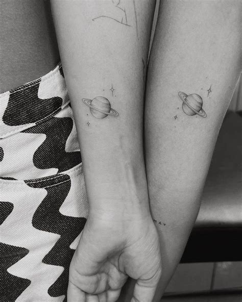 Tatuajes Minimalistas Para Amigas Ideas Bonitas Y Llenas De Significado