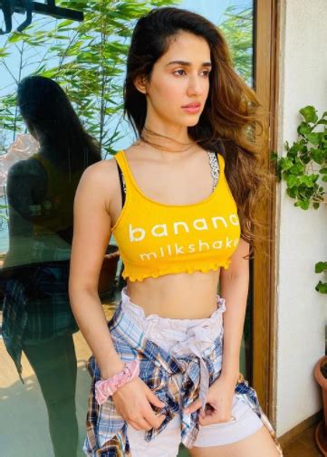disha patani flaunts toned abs in leather pants and crop top see the diva s sexy pictures news18