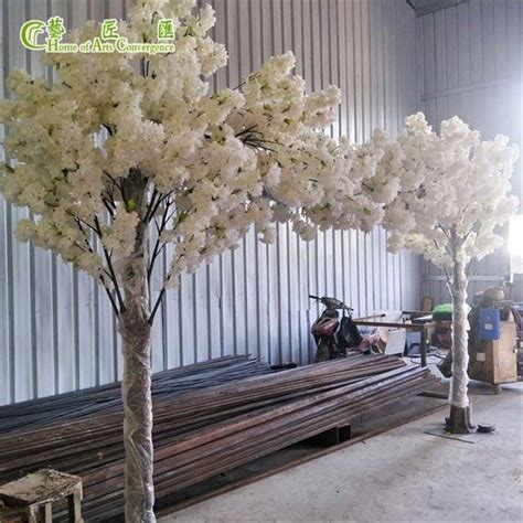 China Indoor Silk Artificial Sakura Cherry Blossom Tree Suppliers