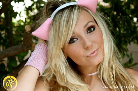 Jessica Nigri Hottest Cosplayer Girl From Comic Conventions Vendys Journal Of Life Vendys