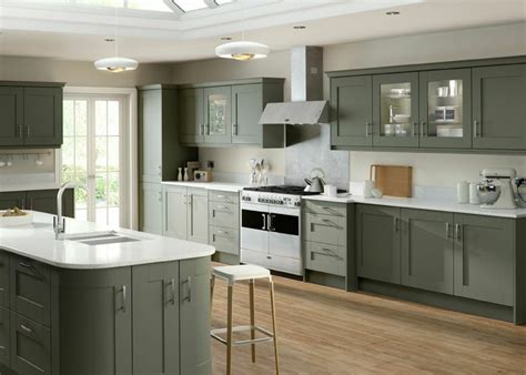 Replacement kitchen doors are a quick, affordable way to give your kitchen a new lease of life. Shaker Kitchens - Mastercraft Kitchens