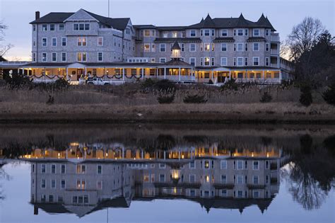 Vineyard harbor motel offers comfortable rooms, a private beach and an incredible location. The Vineyard Gazette - Martha's Vineyard News | Neighbor ...