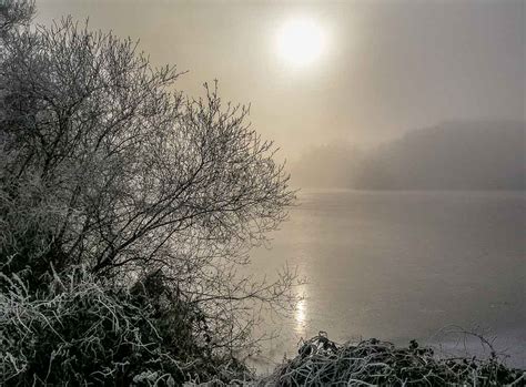 Sie reinigen und ermöglichen einen neuanfang. Wintersonnenwende - kürzester Tag + längste Nacht des ...