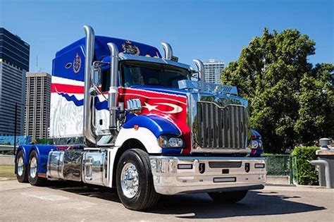 Sultan Of Johors Customised Mack Truck Unveiled In Brisbane And Its